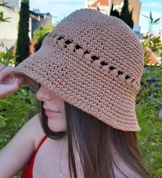 Bucket Hat Natureza , chapeu confeccionado em crochê , com várias cores , feita a mão