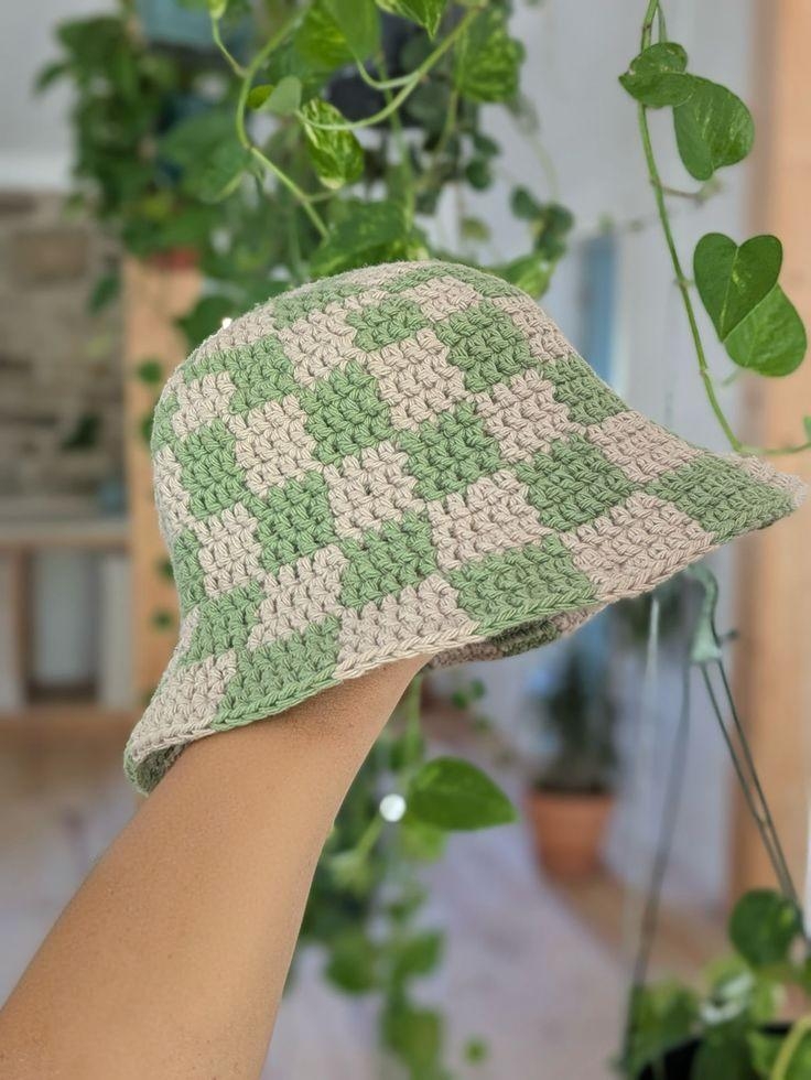Bucket Hat Chess ,chapéu xadrez confeccionado em crochê , em várias cores , feita a mão