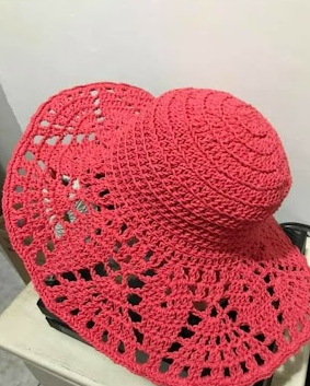 Chapéu de Crochê com Abas Grandes
