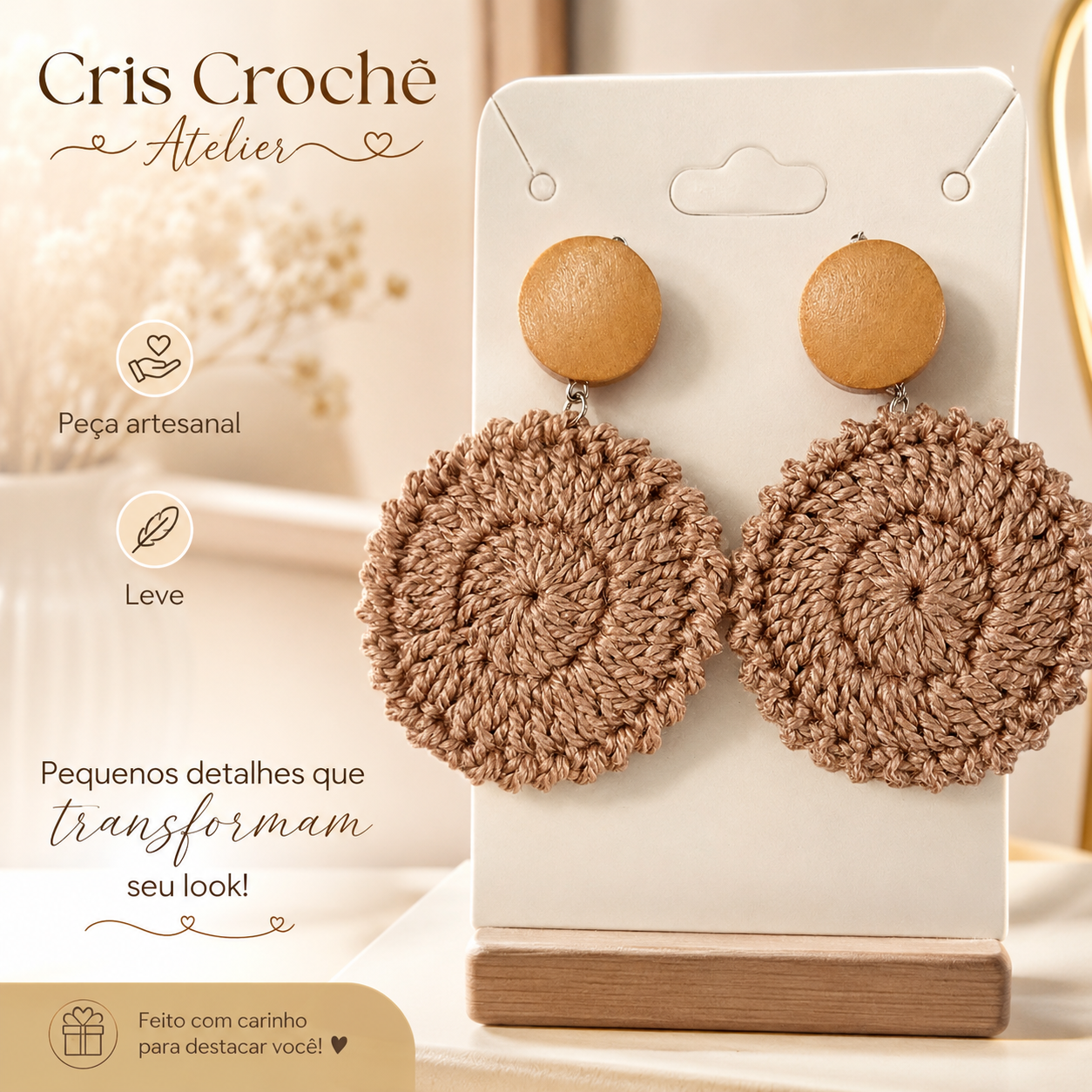 Brinco de crochê e madeira cor Amêndoa
