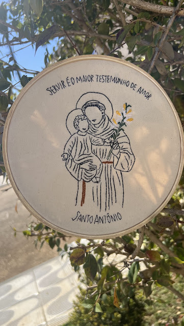 Religiosos - Santo Anatonio - bordado em bastidor