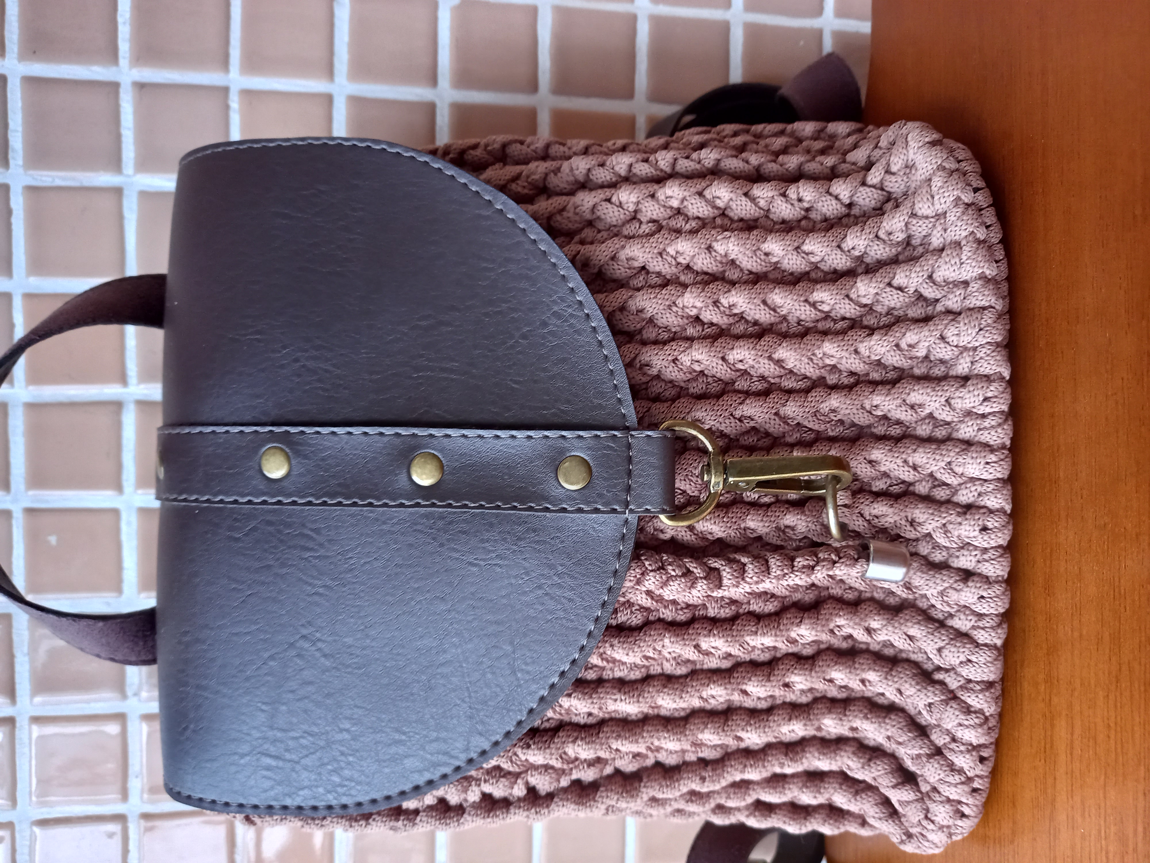 Mochila de crochê