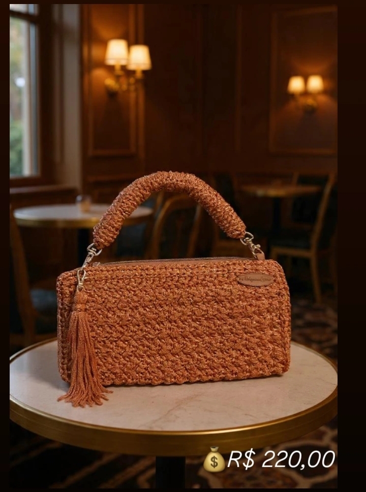 Bolsa de mão de crochê