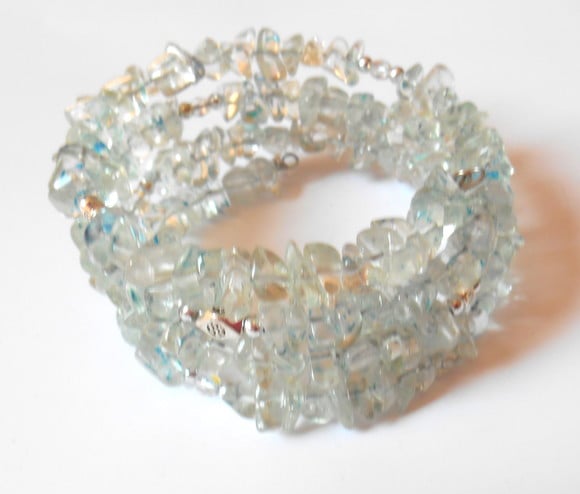 Pulseira Ajustável com quartzo tingido( mola )