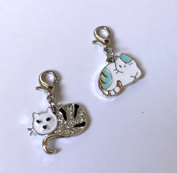 Kit 2 Pingente com Gato para Colar, Pulseira, Tornozeleira