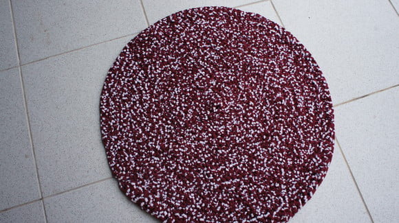 Tapete Redondo de Fio de Malha em Croche Tapmared007