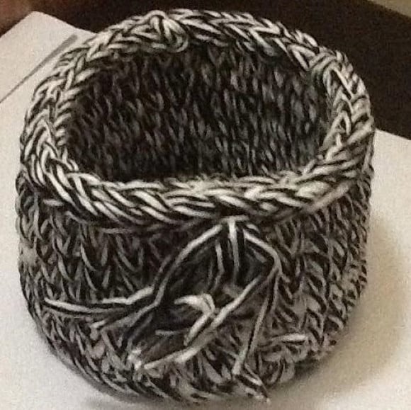 Cesto de croche em fio de malha redondo- CESMAL028