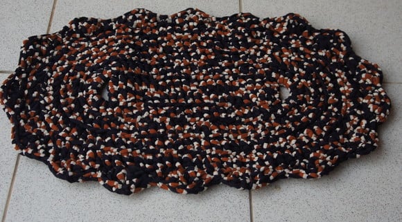 Tapete Oval de Croche em Fio de Malha - Tapmaoval008