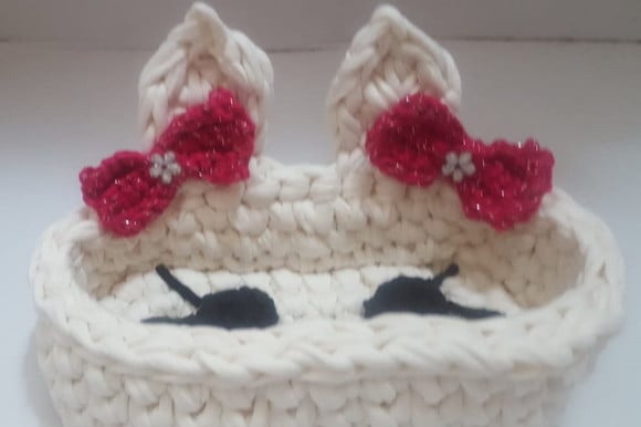 Porta Oculos de Mesa - Gatinha Branca Croche- Portoculos024