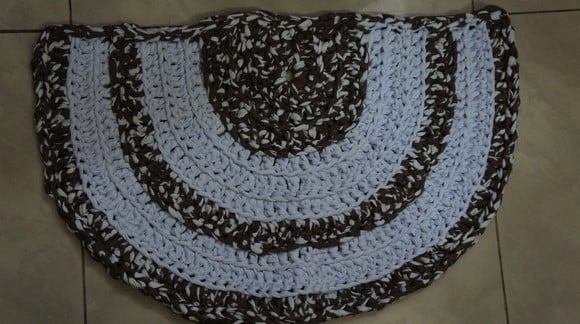 tapete de croche em fio de malha - tapmameiord013
