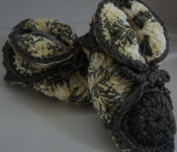 Sapato de Lã em Crochê Adulto - Sap021
