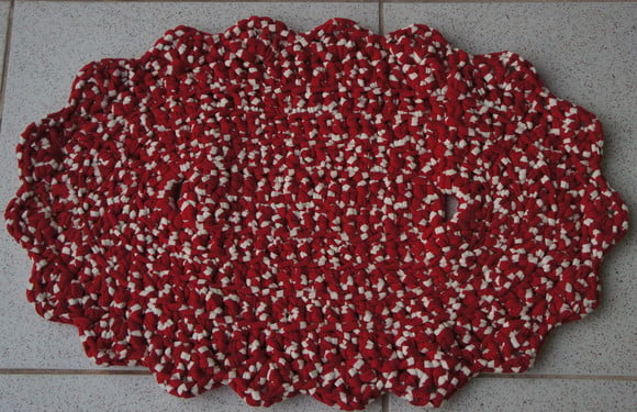 Tapete Oval de croche em fio de malha - tapmaoval007