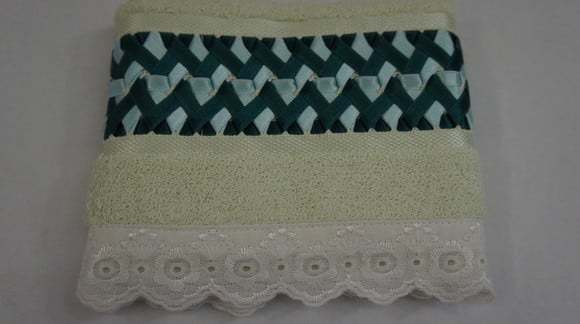 Toalha para Lavabo - bordada com fita cetim- Toalhalavabo004