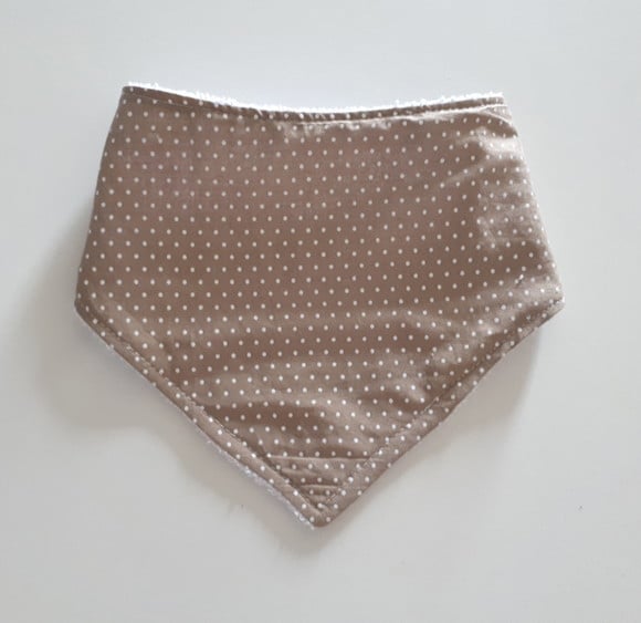 Babador atoalhado bandana Poá Bege