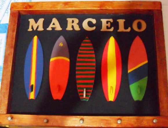 Quadro porta chaves SURF com nome