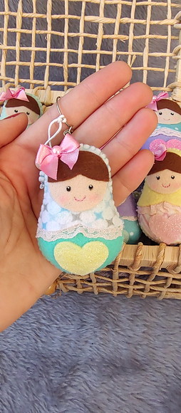 Chaveiro Matrioska de Feltro Lembrancinha de Maternidade e Chá de Bebê