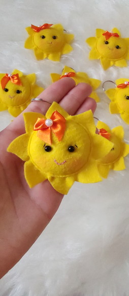 Chaveiro Sol de Feltro Lembrancinha Infantil para Festa e Decoração