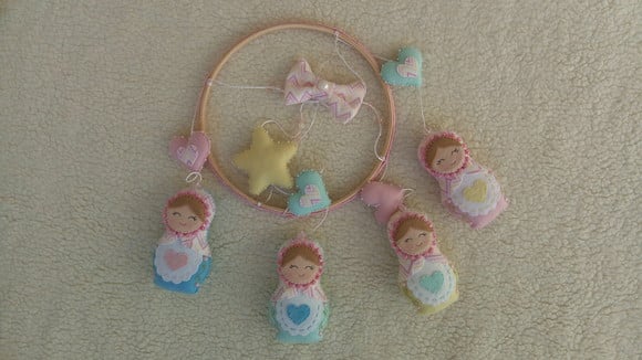 Móbile de Berço Lhama para Quarto de Bebê