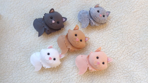 Chaveiro Gatinho Persa de Feltro Lembrancinha Artesanal