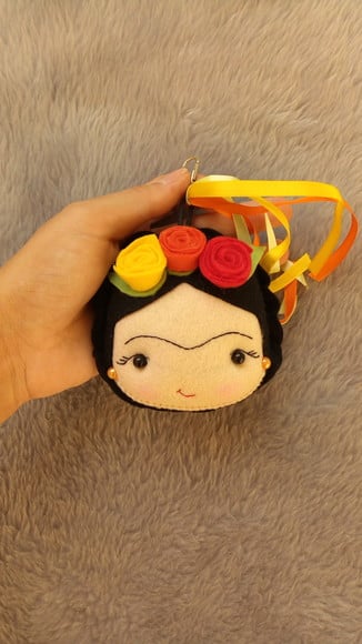 Chaveiro Frida Kahlo em Feltro Lembrancinha Artesanal Inspirada na Artista Mexicana